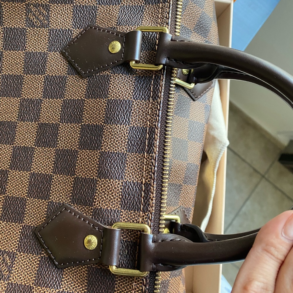 Authentic Louis Vuitton Speedy 30! - Picture 11 of 16